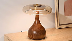 Medieval solid wood bedside table lamp for bedroom. Japanese-style vintage study glass table lamp.